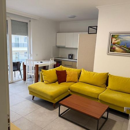 Shengjin Apartaments Eksteriør billede