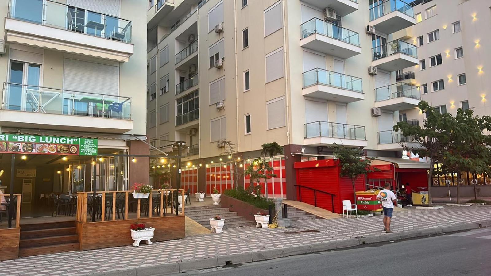 Shengjin Apartaments Eksteriør billede