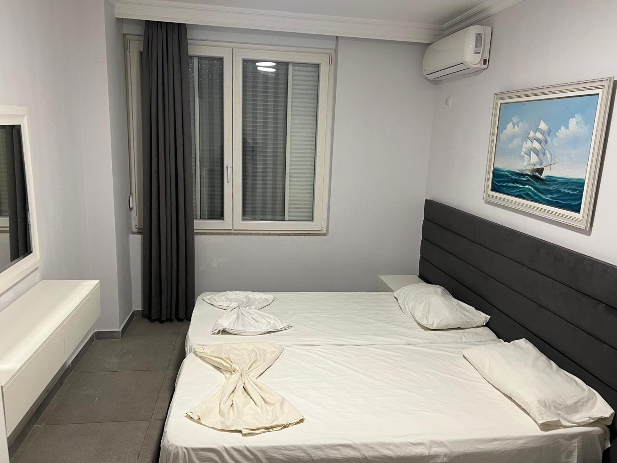 Shengjin Apartaments Eksteriør billede