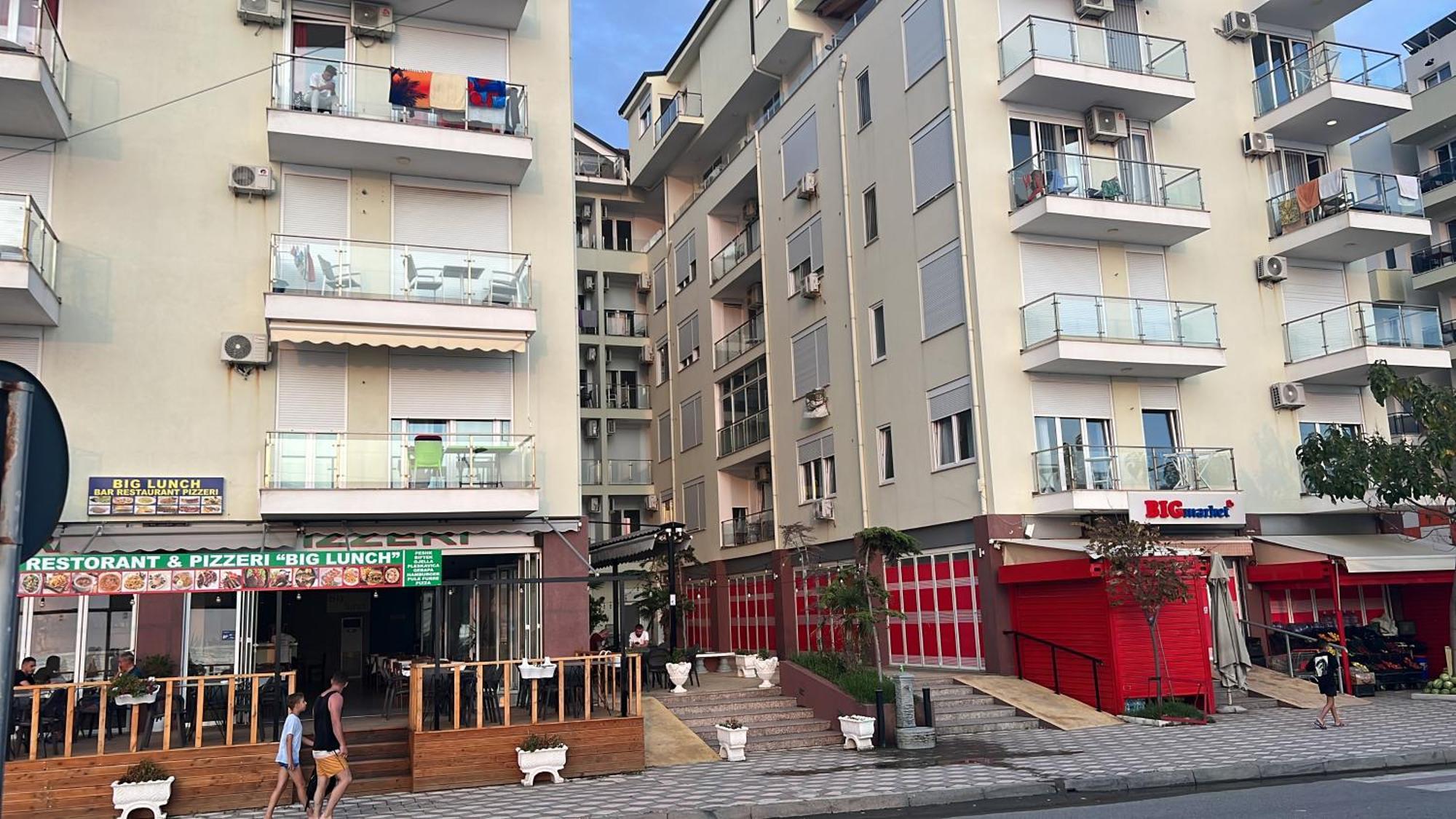 Shengjin Apartaments Eksteriør billede