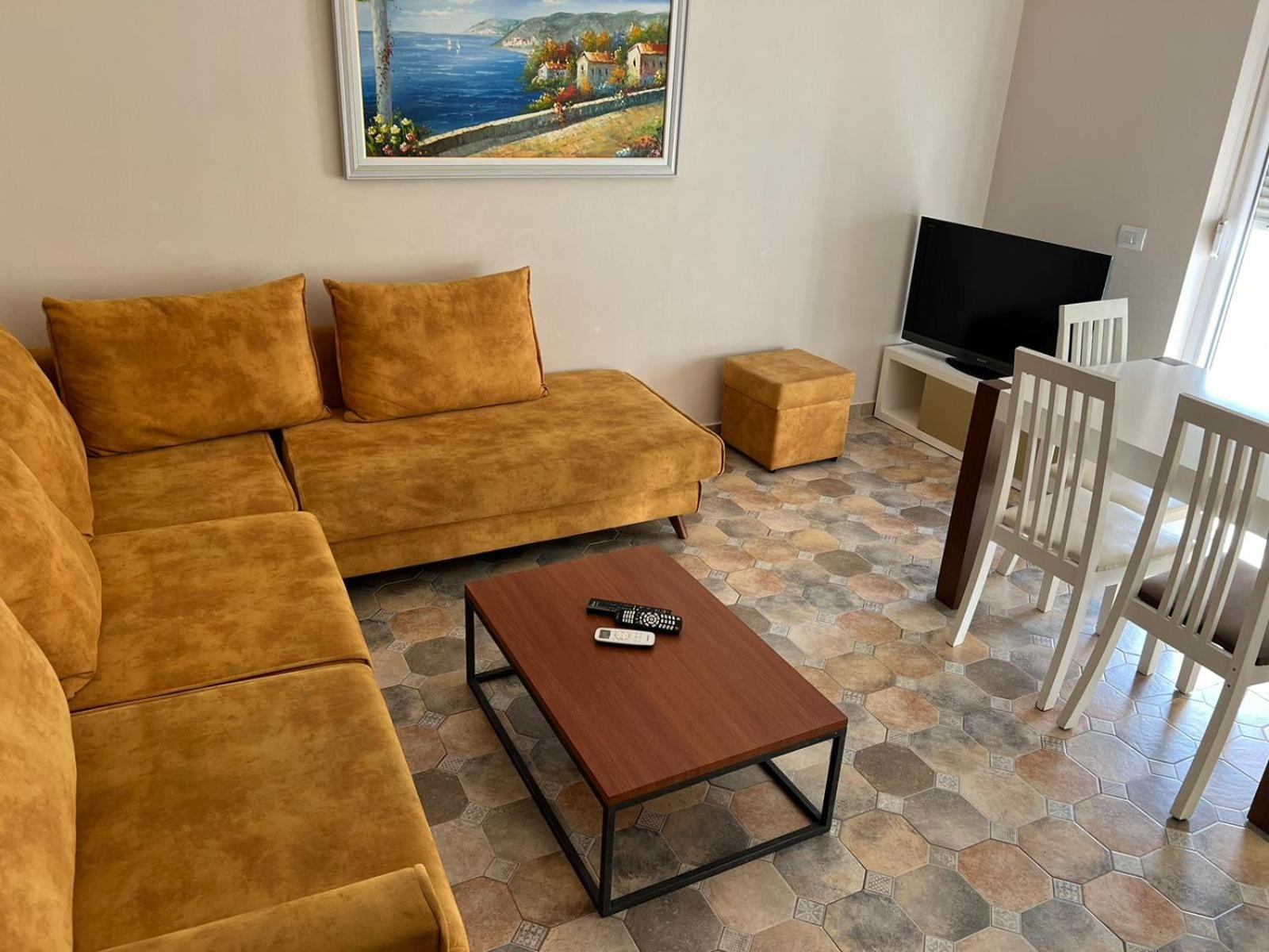 Shengjin Apartaments Eksteriør billede