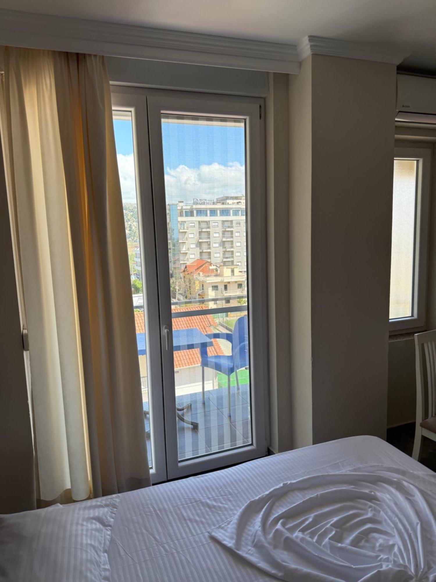 Shengjin Apartaments Eksteriør billede