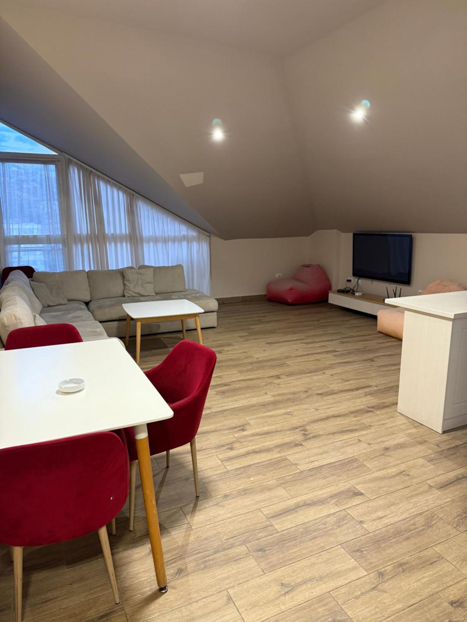 Shengjin Apartaments Eksteriør billede