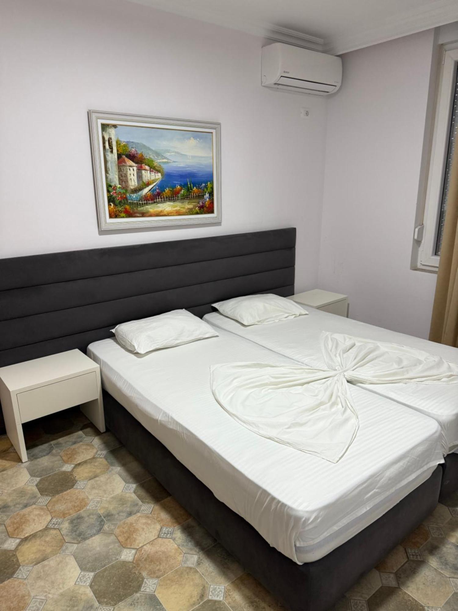 Shengjin Apartaments Eksteriør billede